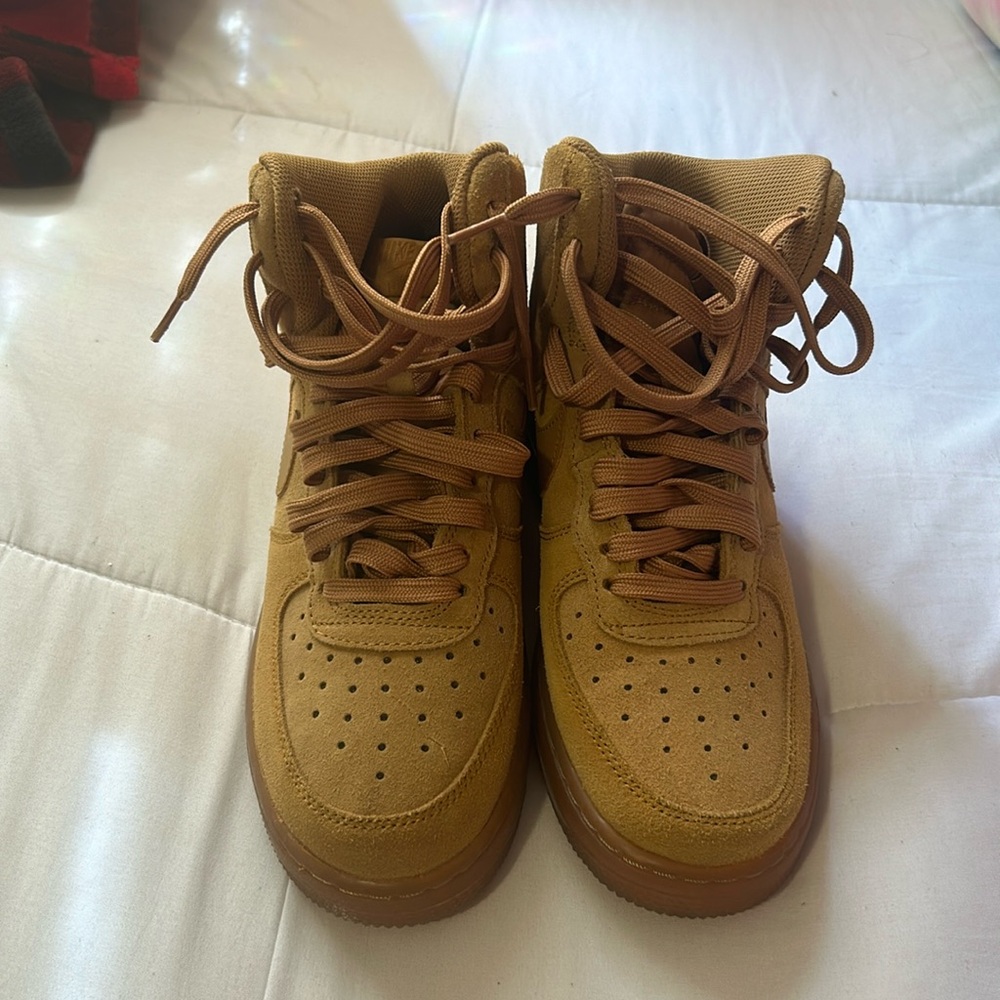 Brown Air Force high top with jelly bottoms